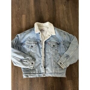 Vintage Levi's Sherpa Lined Denim Jean Jacket Size L Made In USA 90's INCREDIBLE